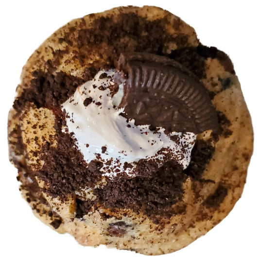 the top view of a cookie with marshamallow fluff in the middle topped with a piece of Oreo cookie.